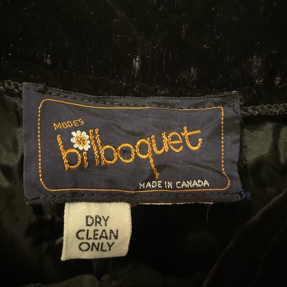 Vintage black velvet maxi skirt with slit - Picture 3 of 5